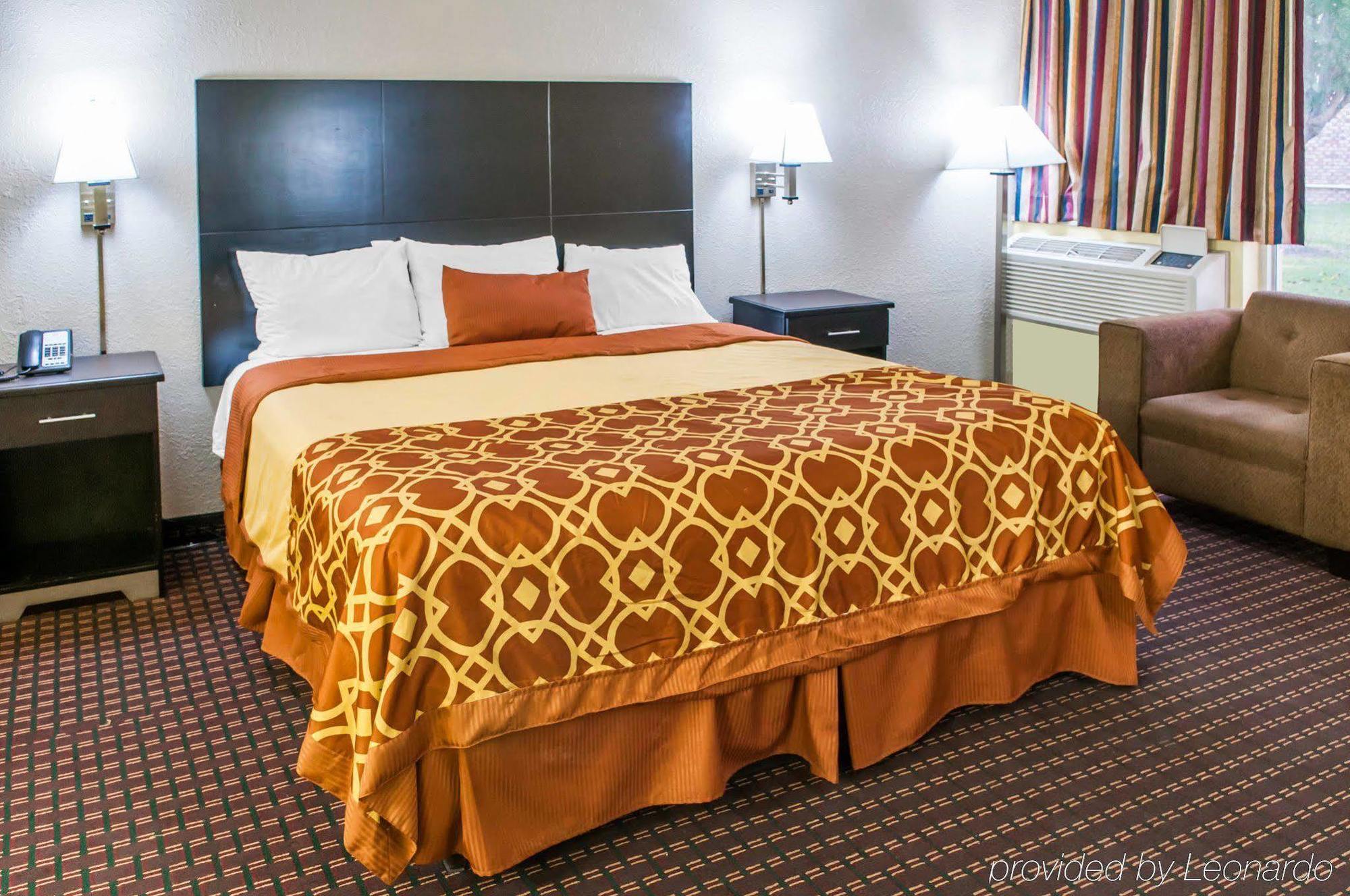 Econo Lodge Carlsbad Caverns Area Экстерьер фото